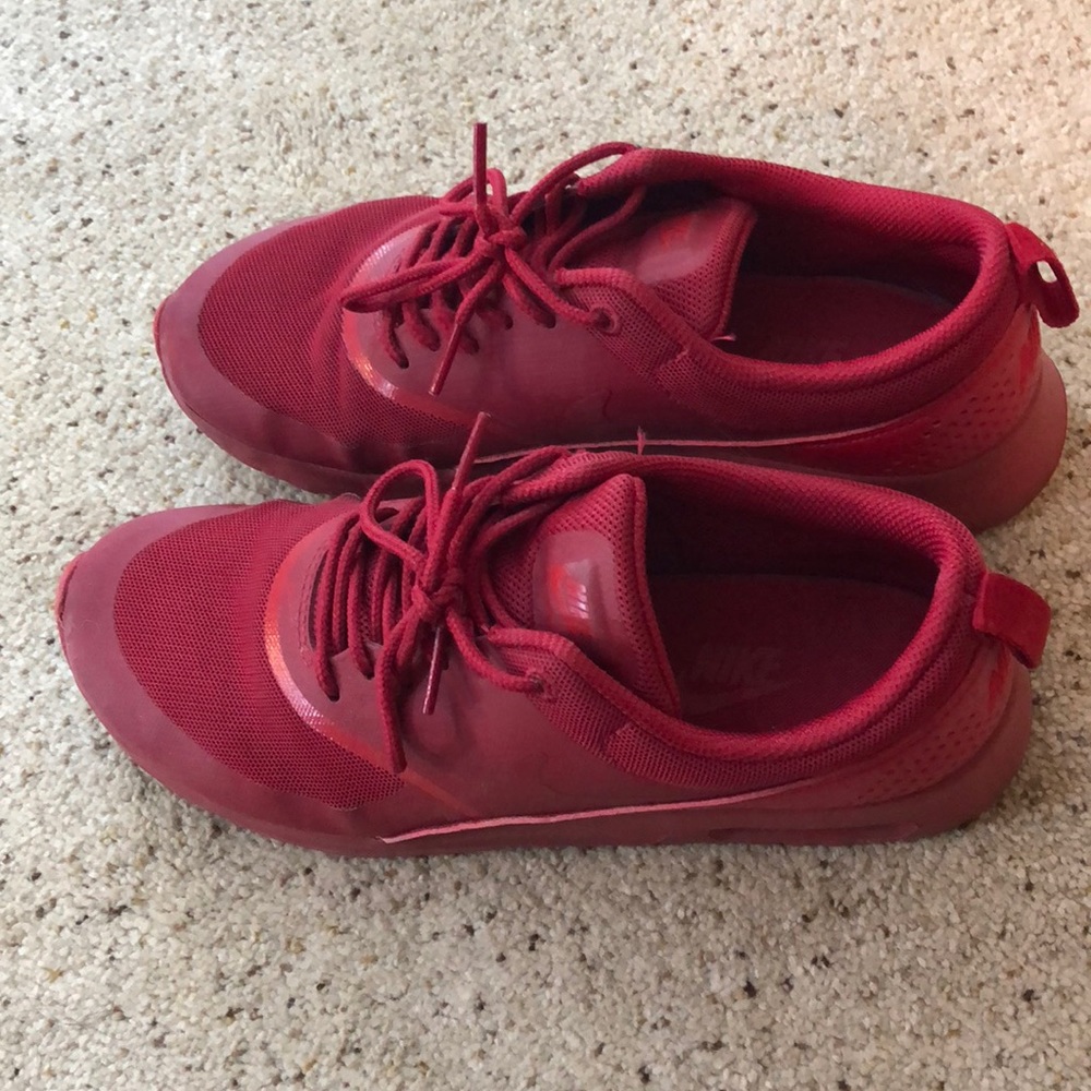 Nike red Tennis shoes